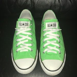 Neon green converse low